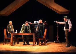 Да је глумцима стало до глуме, они би одглумили ремек дело!