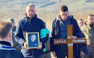 На Новом гробљу у Великој Плани данас сахрањен мајор полиције Зоран Стојковић Пикси